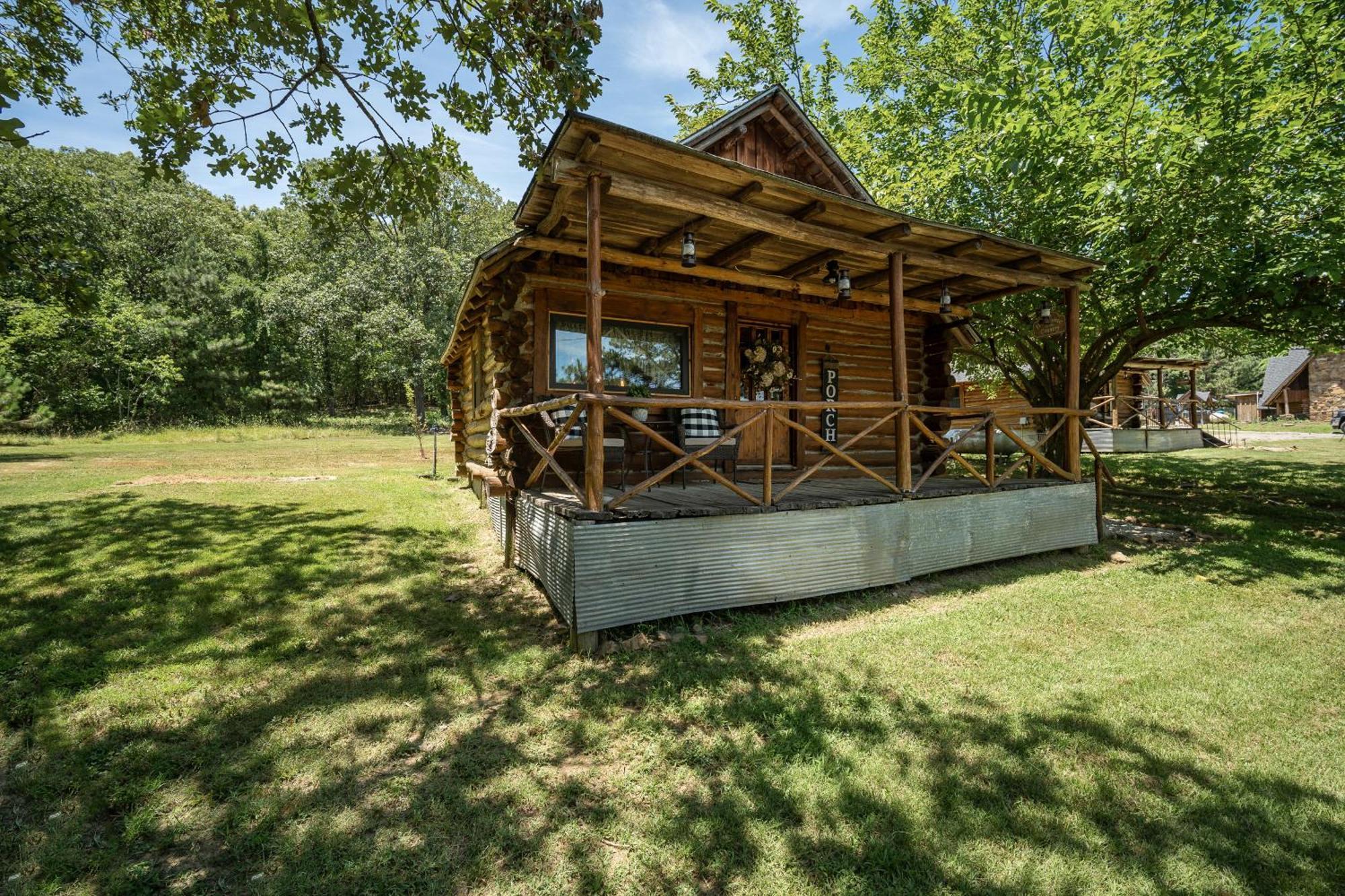 Spring Hill Farm - The Happy Hound Villa Alma Bagian luar foto