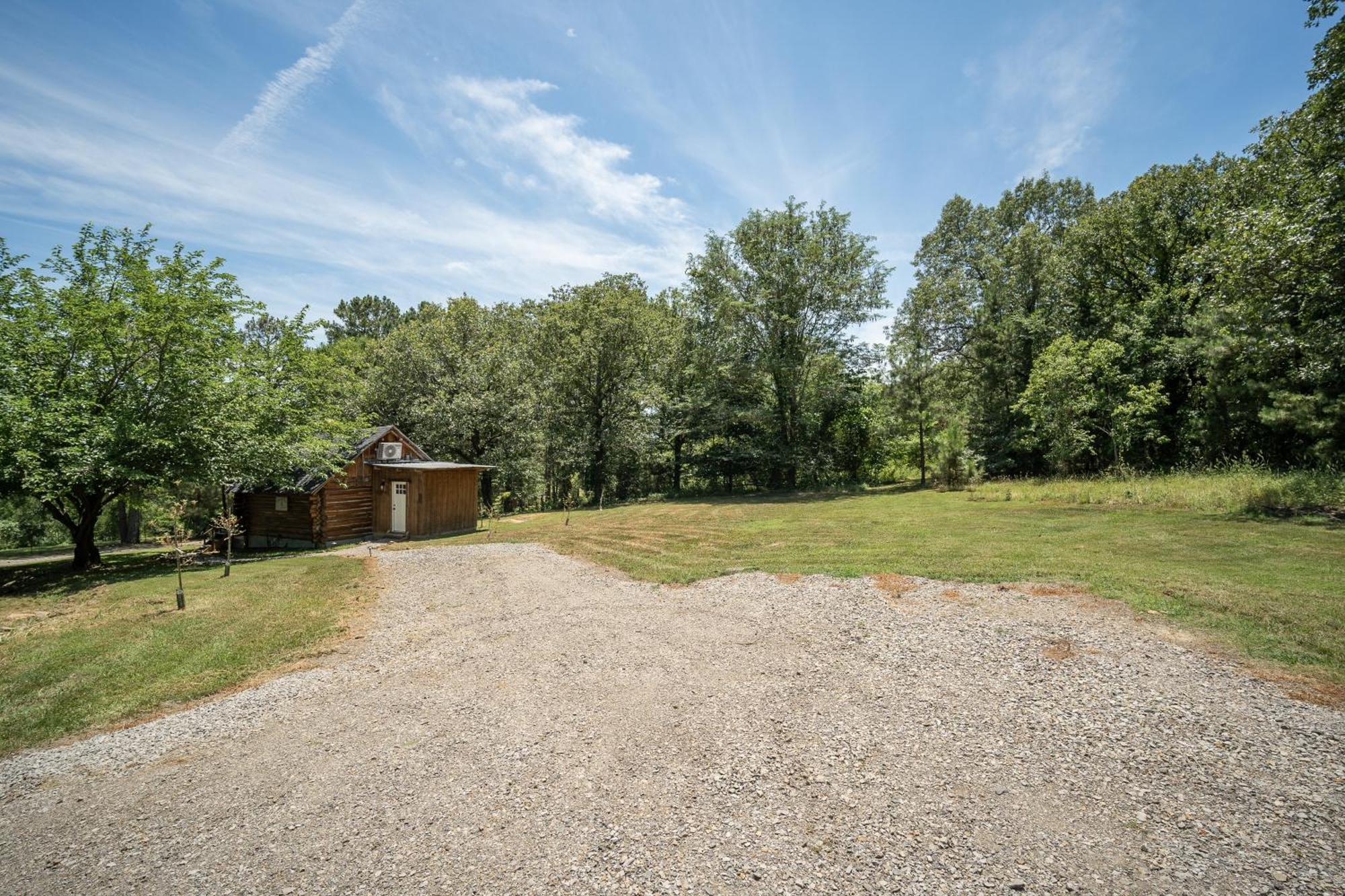 Spring Hill Farm - The Happy Hound Villa Alma Bagian luar foto